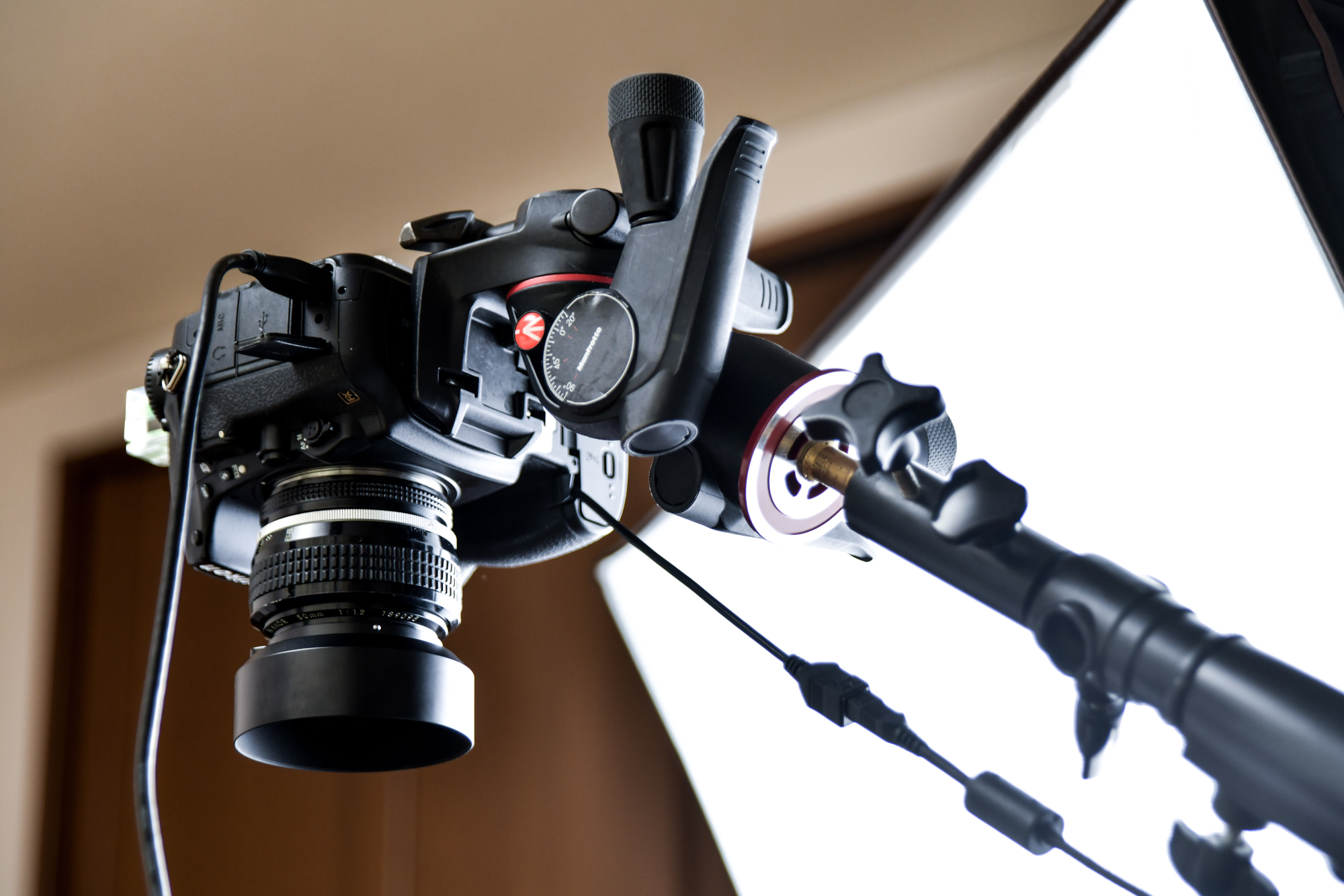 俯瞰撮影のセッティングが完成 1カット190円 プロのカメラマンのスタジオ撮影 カメラくらぶ